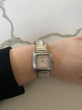 Fossil Silver Watch with Pink Dial and Stretch Bracelet